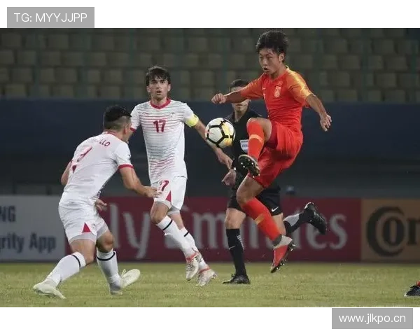 技术特点与踢法风格争议分析