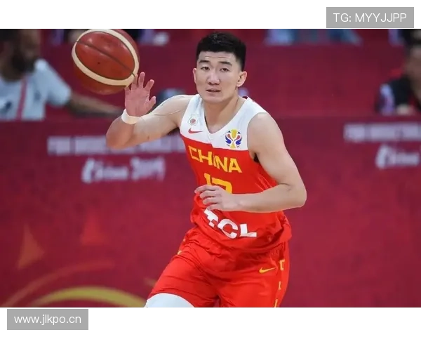 孙铭徽凌晨跑步刷街，你见过运动员这么拼的吗？