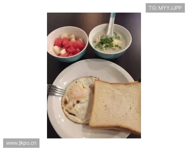 杨威家的早餐菜单，比我们一个月工资还贵